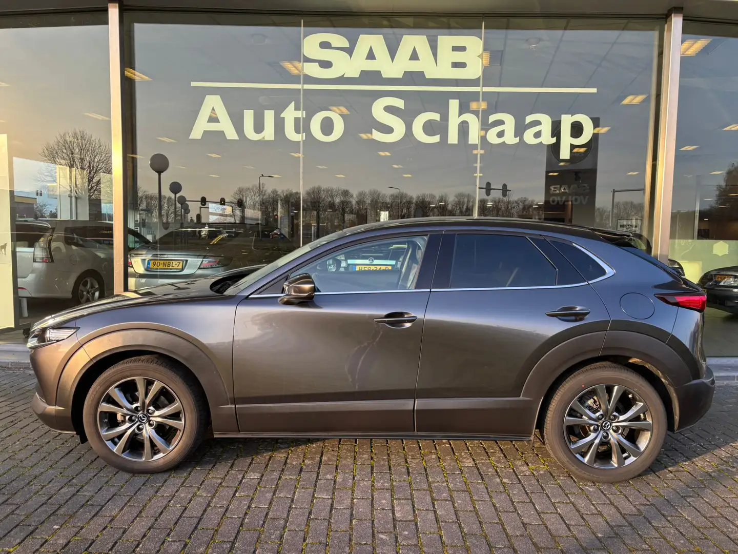 Mazda CX-30 2.0 e-SkyActiv-X M Hybrid Luxury Automaat | Rijkla Grau - 2