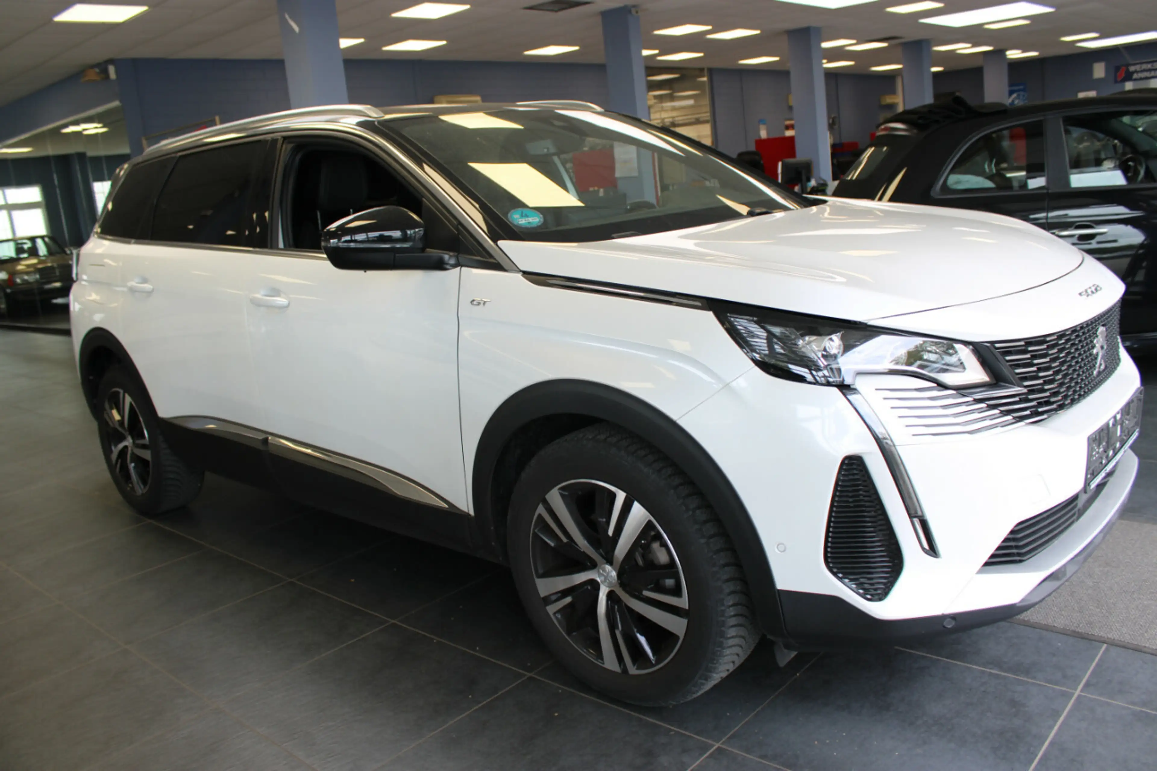 Peugeot 5008 PureTech 130 EAT8 GT - 7-Sitzer -
