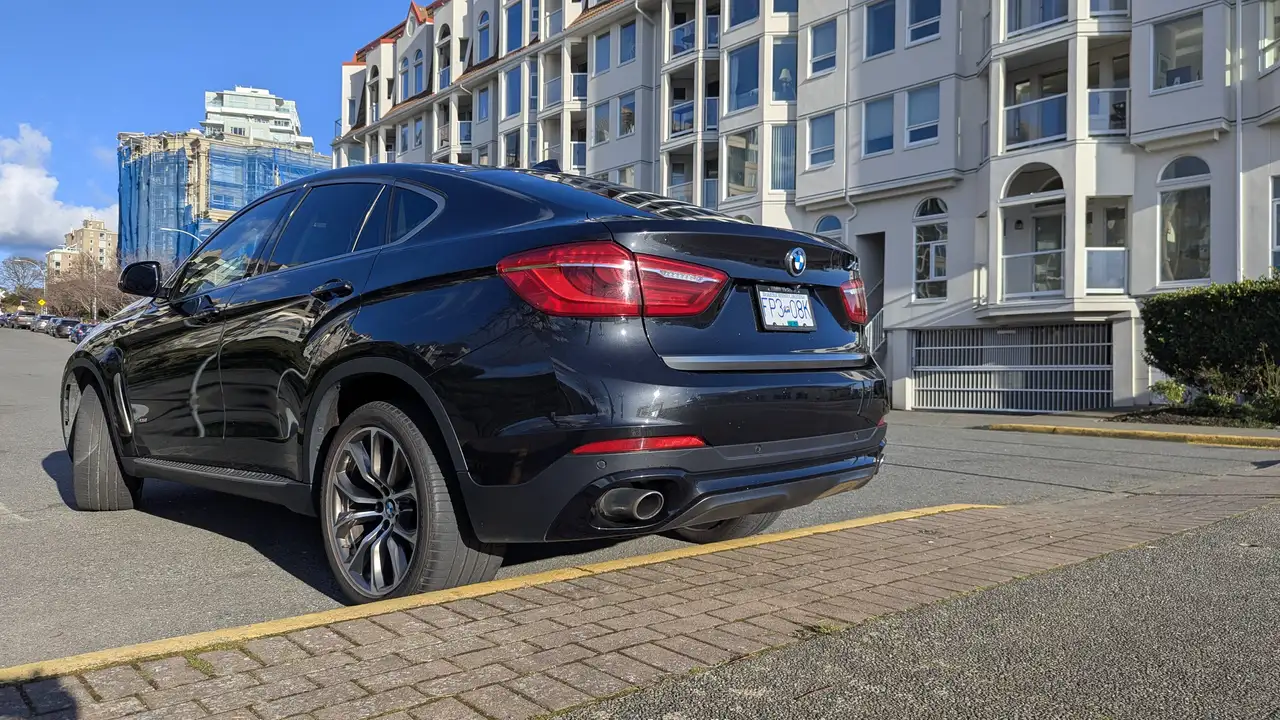 BMW X6 снимка BMW X6