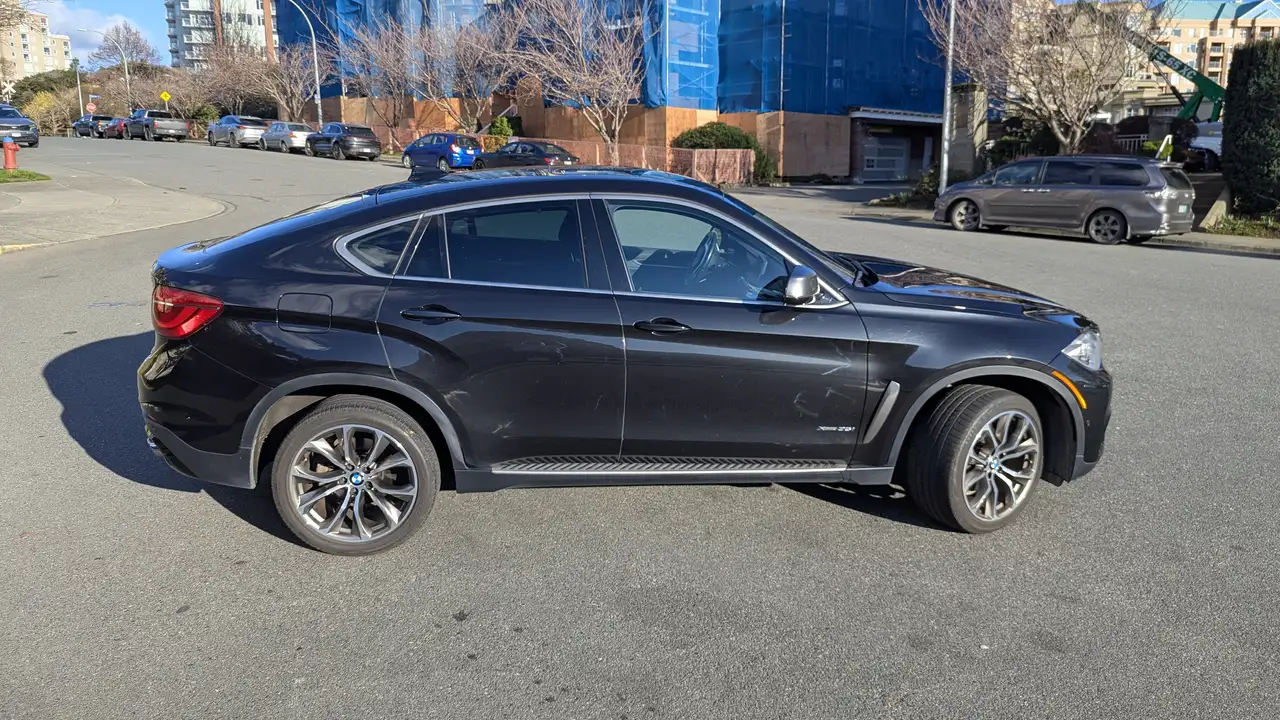 BMW X6 снимка BMW X6