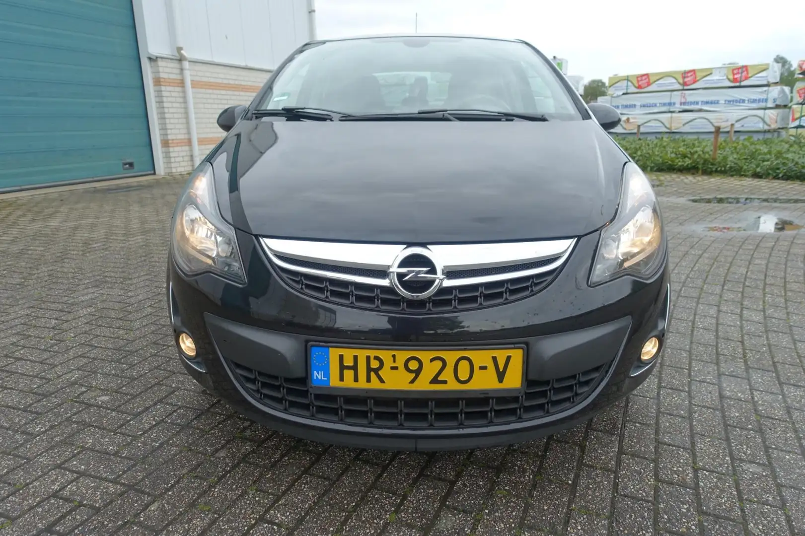 Opel Corsa 1.4-16V BLACK LINE Edition 90 PK -trekhaak - lm ve Schwarz - 2