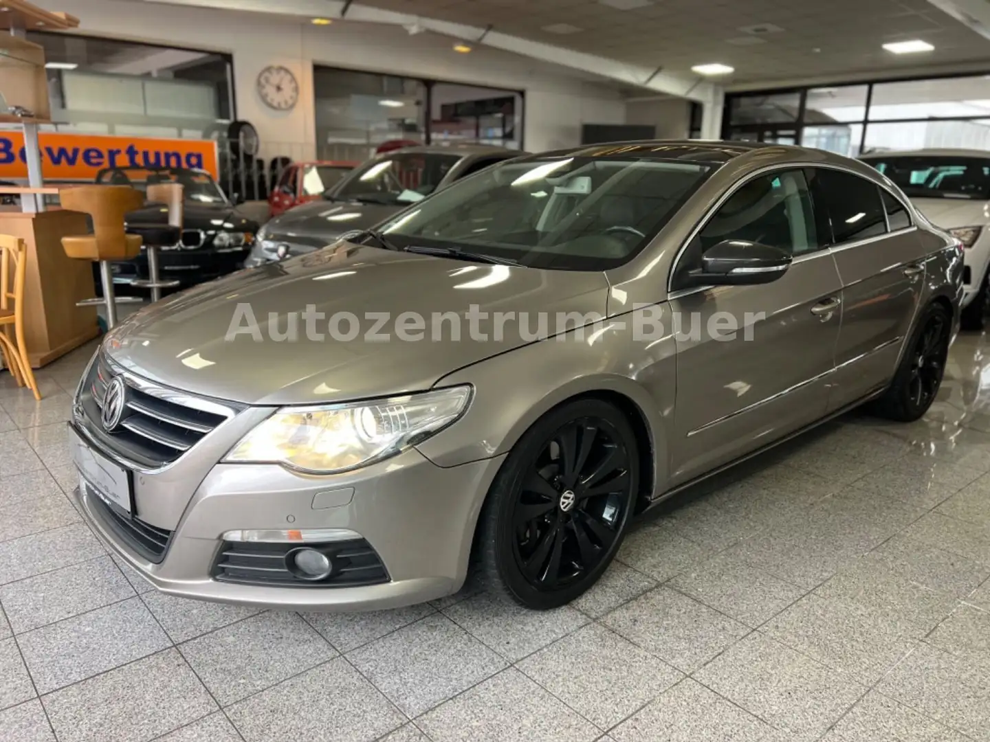 Volkswagen Passat CC Basis 4Motion Panorama/Sport/Navi Brun - 2
