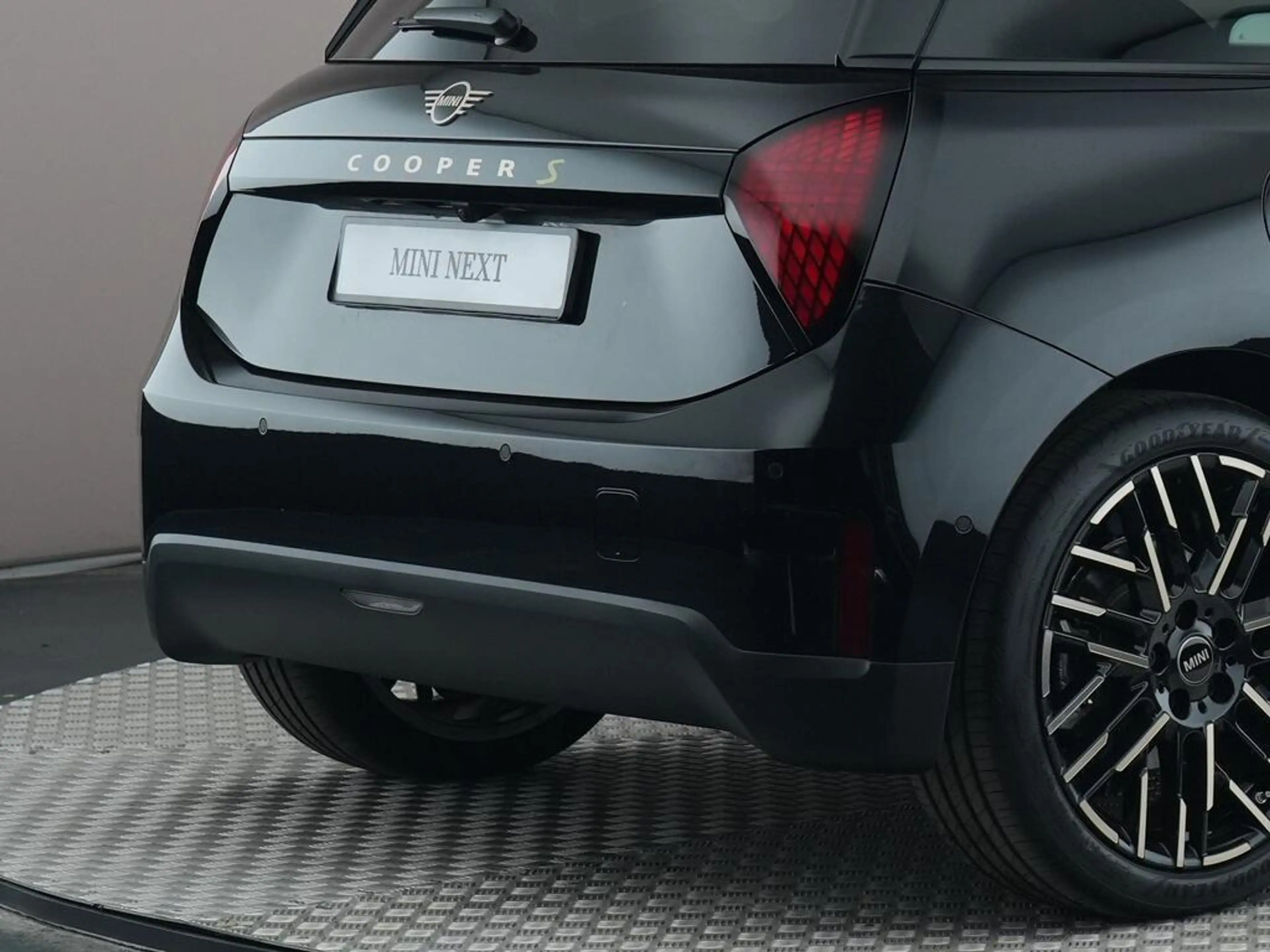 MINI Cooper SE 3-Deurs Favoured M 54.2 kWh — photo 20