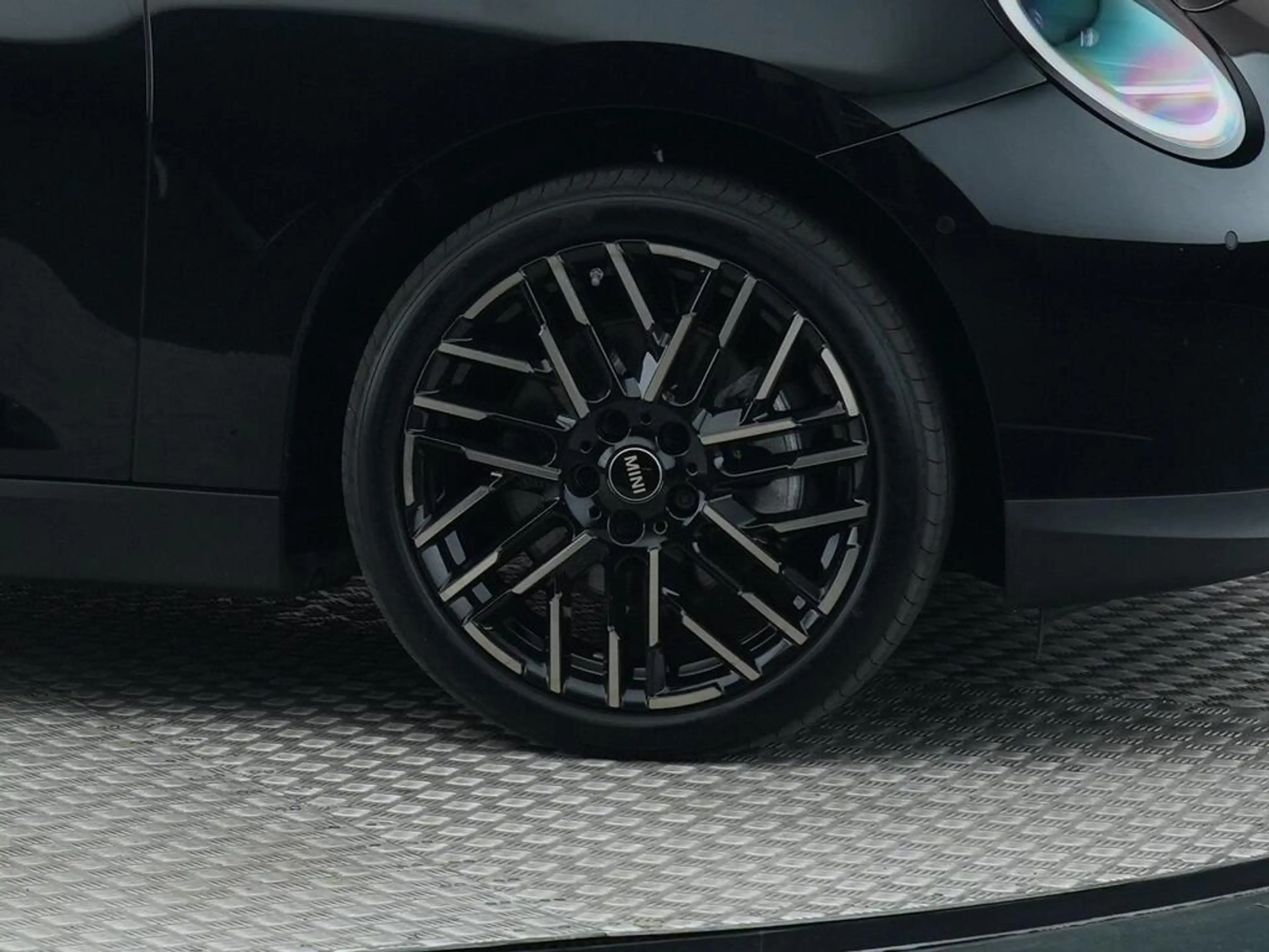 MINI Cooper SE 3-Deurs Favoured M 54.2 kWh — photo 16