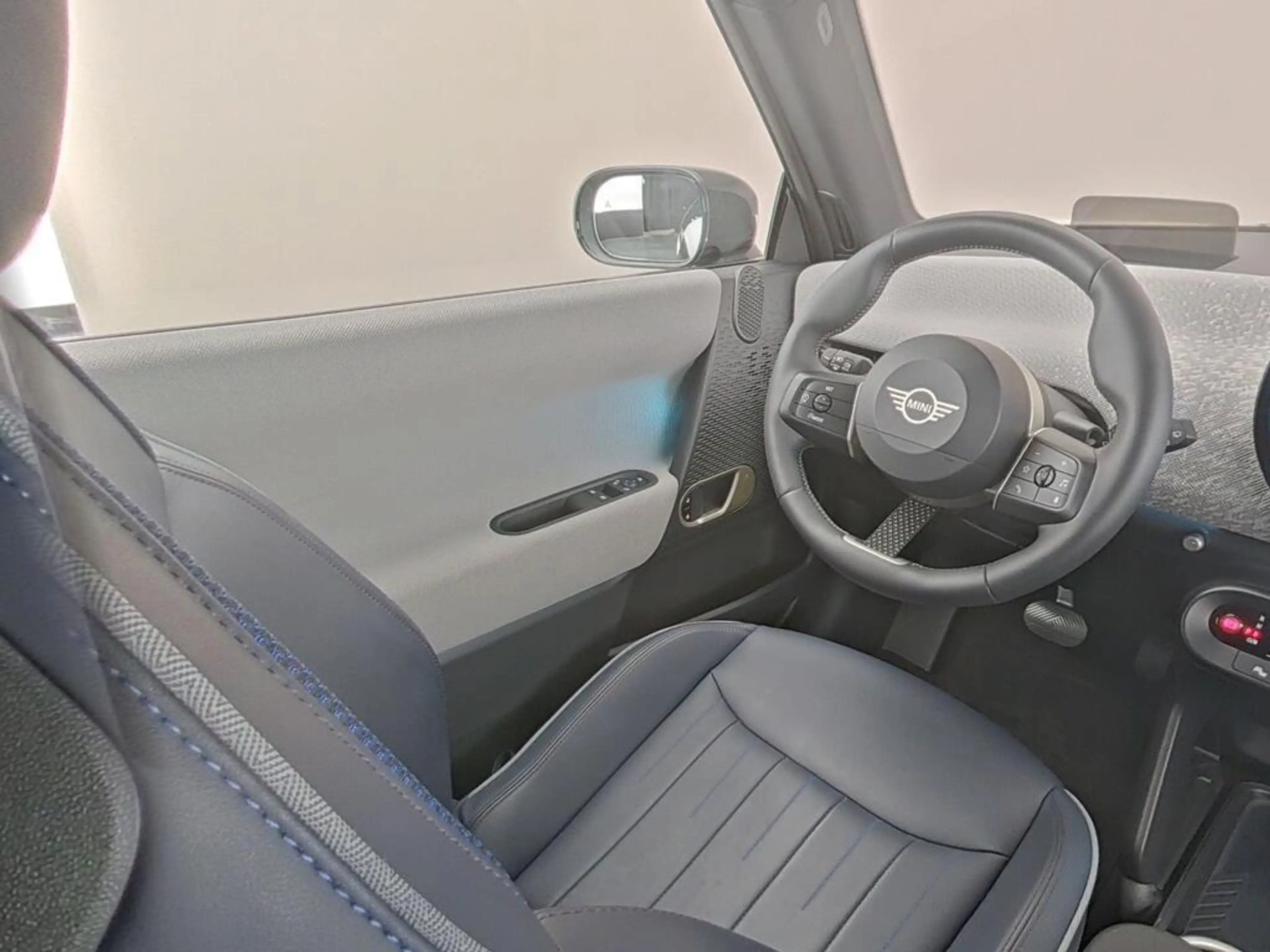 MINI Cooper SE 3-Deurs Favoured M 54.2 kWh — photo 4