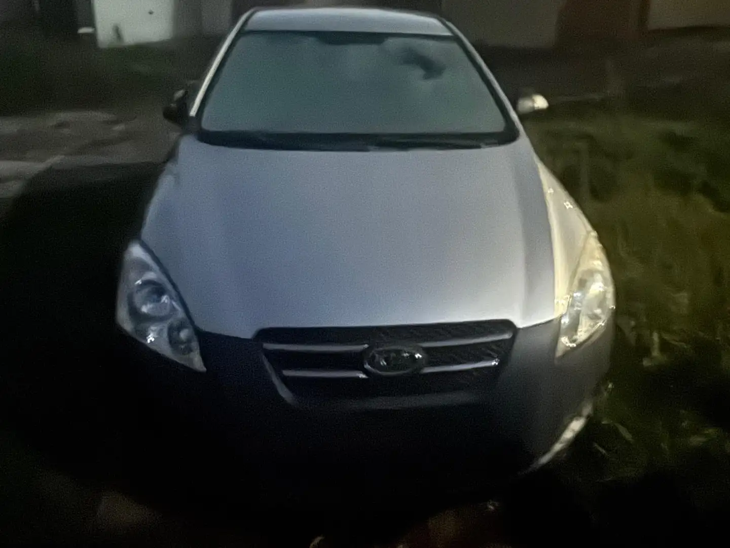 Kia Ceed / cee'd Cee'd 1.4i LX 1er propriétaire Argent - 1