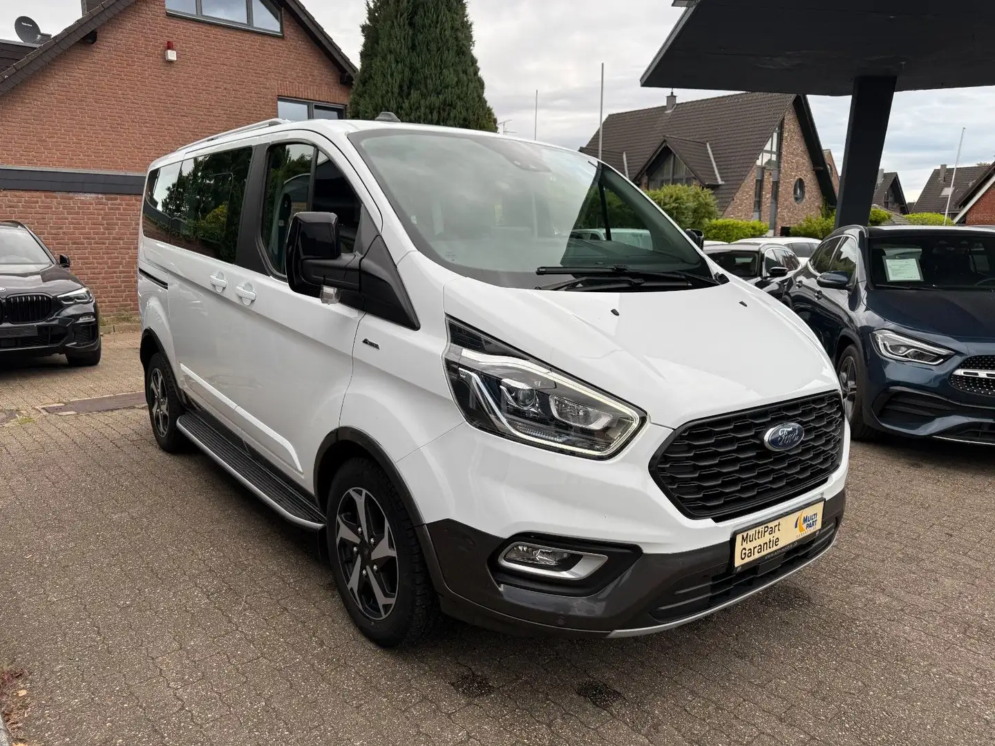 Ford Transit Tourneo Custom 2,0 TDCIActive Navi Kamera Leder Wit - 2