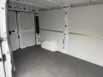 Bild 3 Opel Movano 2.2 D D L3H2 2WD VA Edition