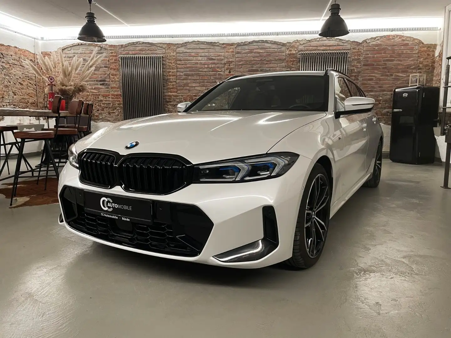 BMW 320 d xDrive M Sport ACC AHK HuD Driv. Prof. 19" Blanc - 1