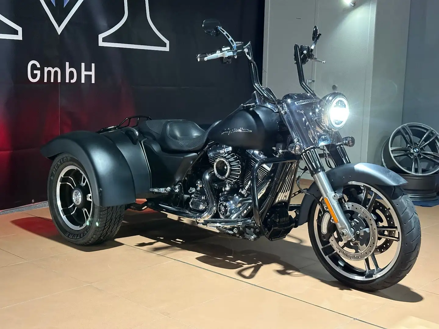 Harley-Davidson Trike FLRT TG1 FREEWHEELER TEMPOMAT KEYLESS LED Zwart - 1