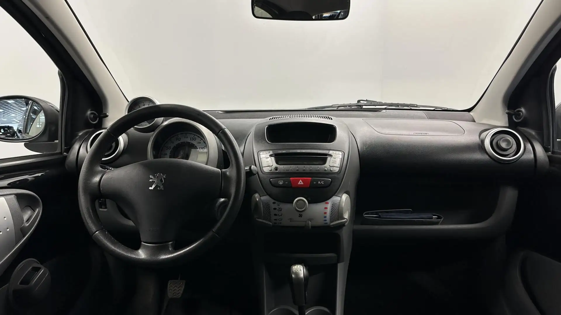 Peugeot 107 1.0-12V Black & Silver AIRCO LM 5 DEURS. Noir - 2