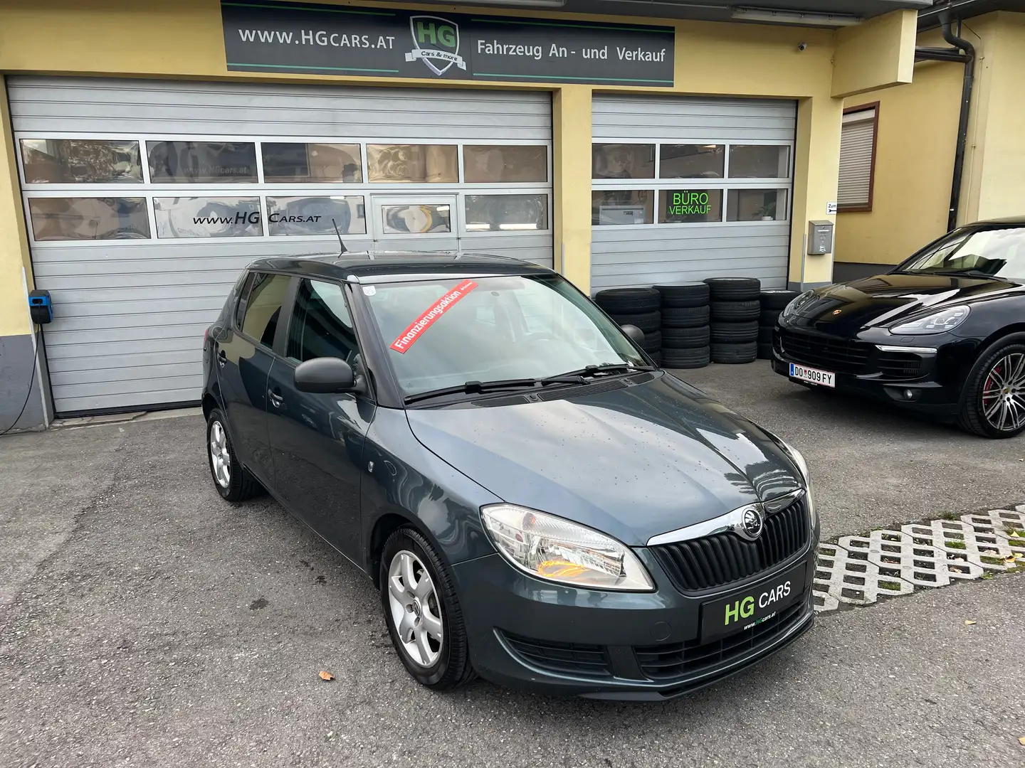 Skoda Fabia Active 1,2 TSI *TÜV NEU* Grau - 1
