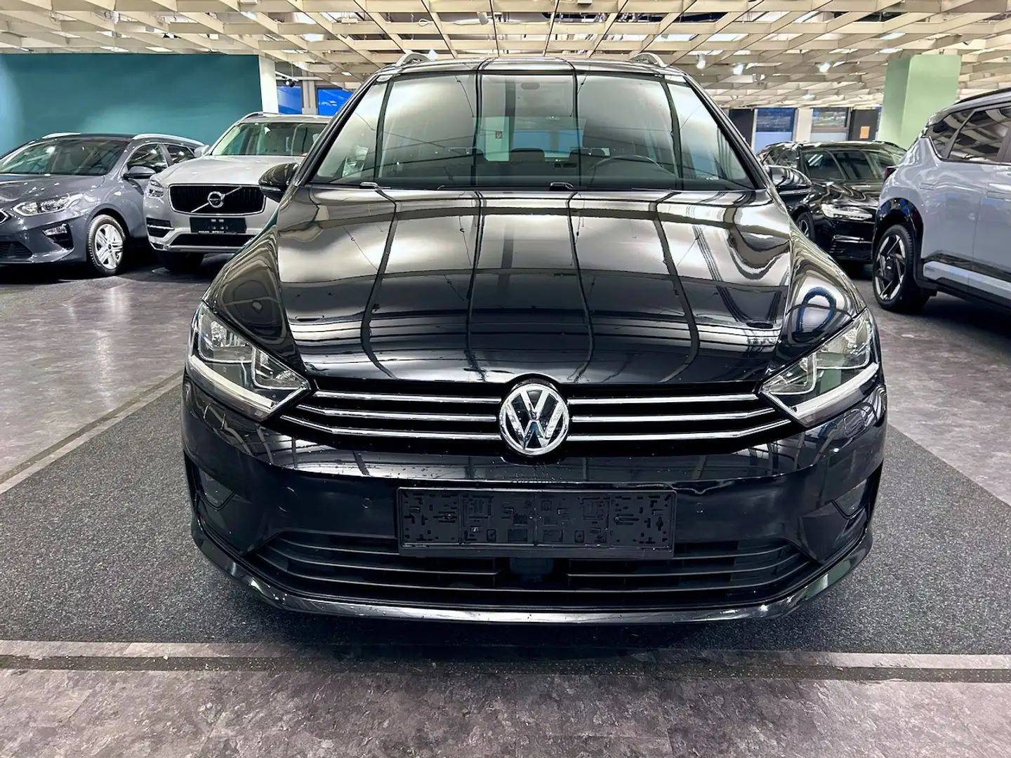 Volkswagen Golf Sportsvan Comfortline 2,0 TDI DSG *Massage/neues Pickerl* Schwarz - 2