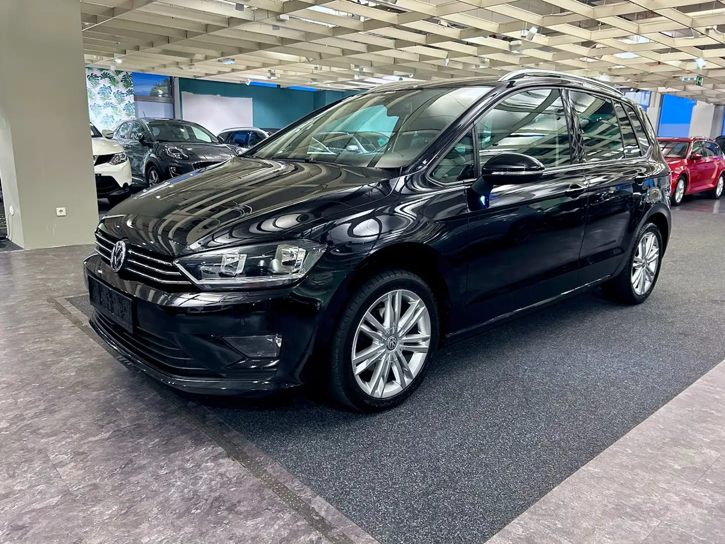 Volkswagen Golf Sportsvan Comfortline 2,0 TDI DSG *Massage/neues Pickerl* Schwarz - 1