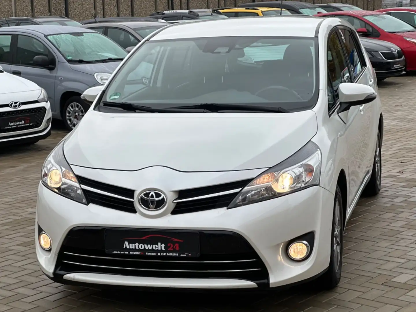 Toyota Verso Edition-S / Automatik / Navi / Kamera Alb - 1