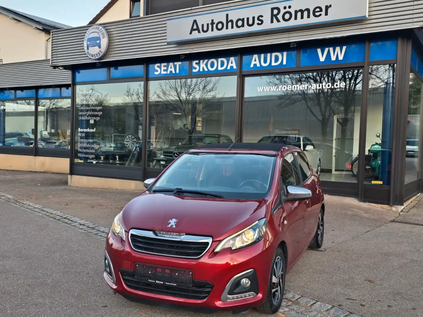 Peugeot 108 1.0 VTi Collection Klima Carplay Faltdach Rouge - 1