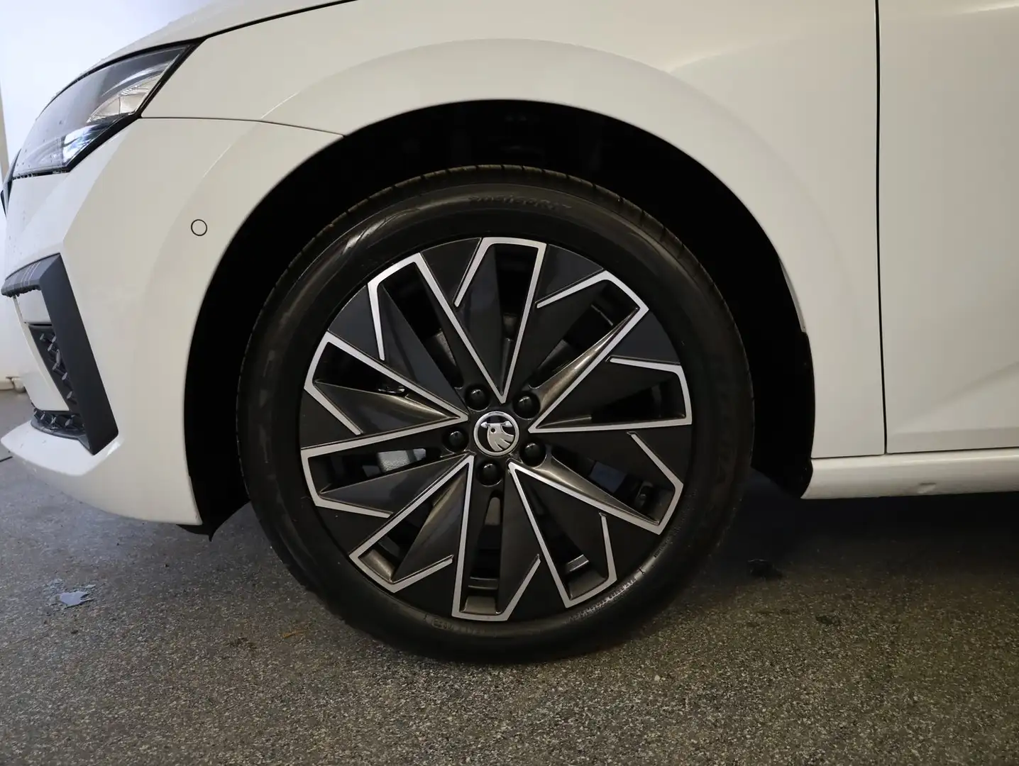 Skoda Scala Selection TSI Weiß - 2