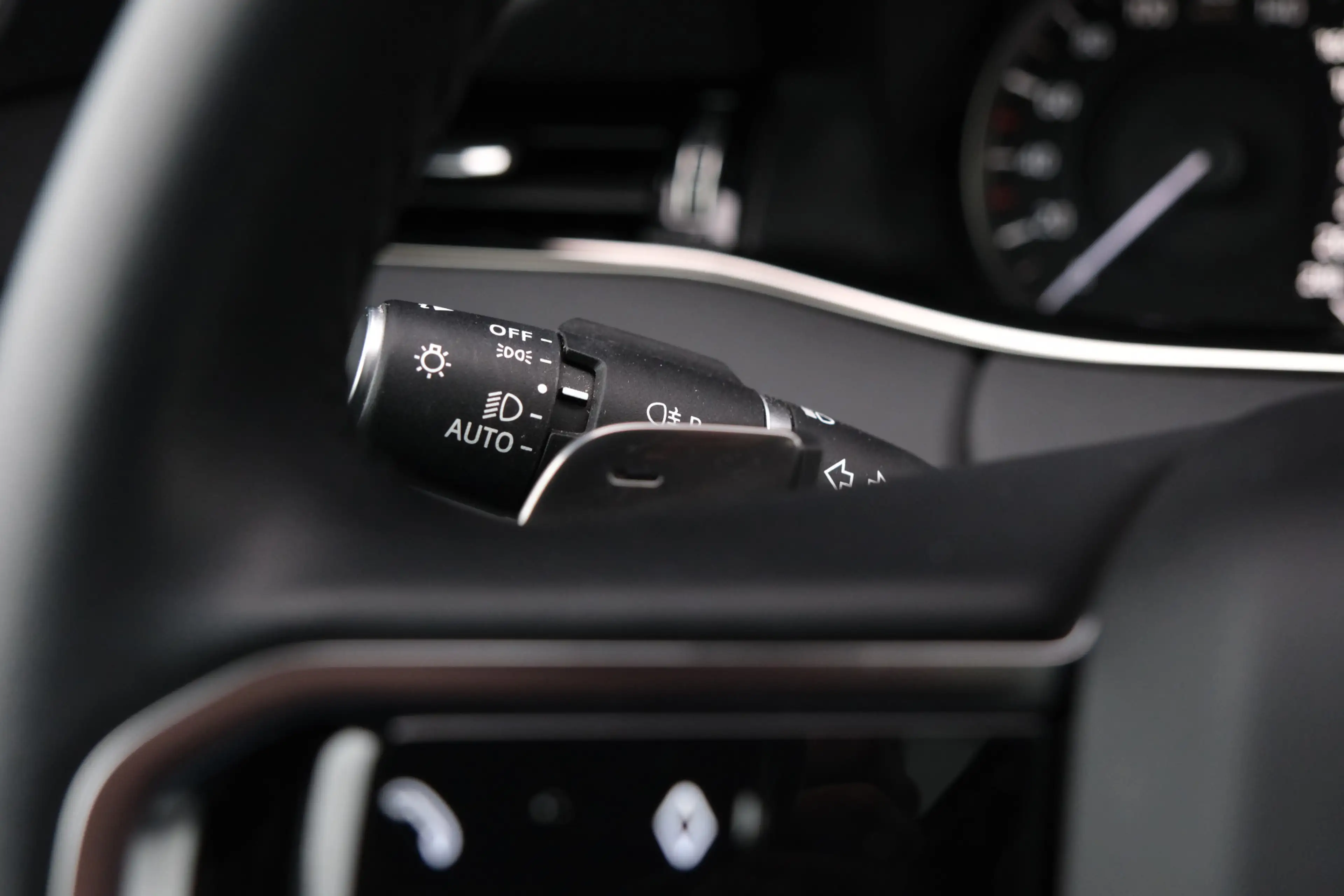 Land Rover Range Rover Evoque P300e R-Dynamic SE | Schuifkanteldak | Black Pack — photo 36