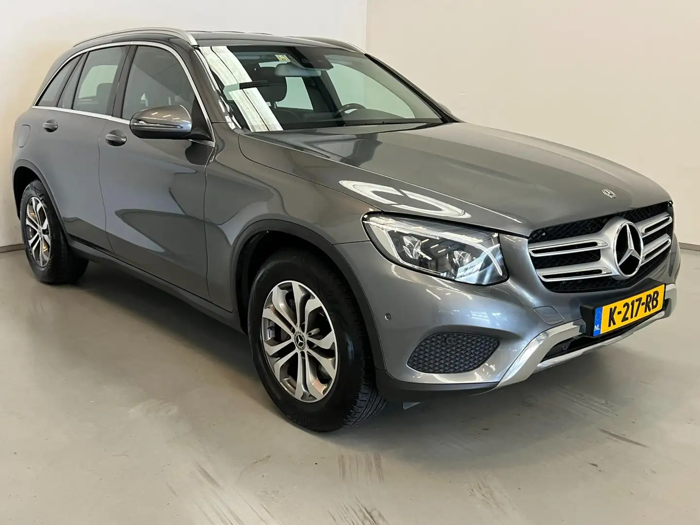 Mercedes-Benz GLC 250 4Matic / BTW / Trekhaak / Stoelverwarming Grijs - 2