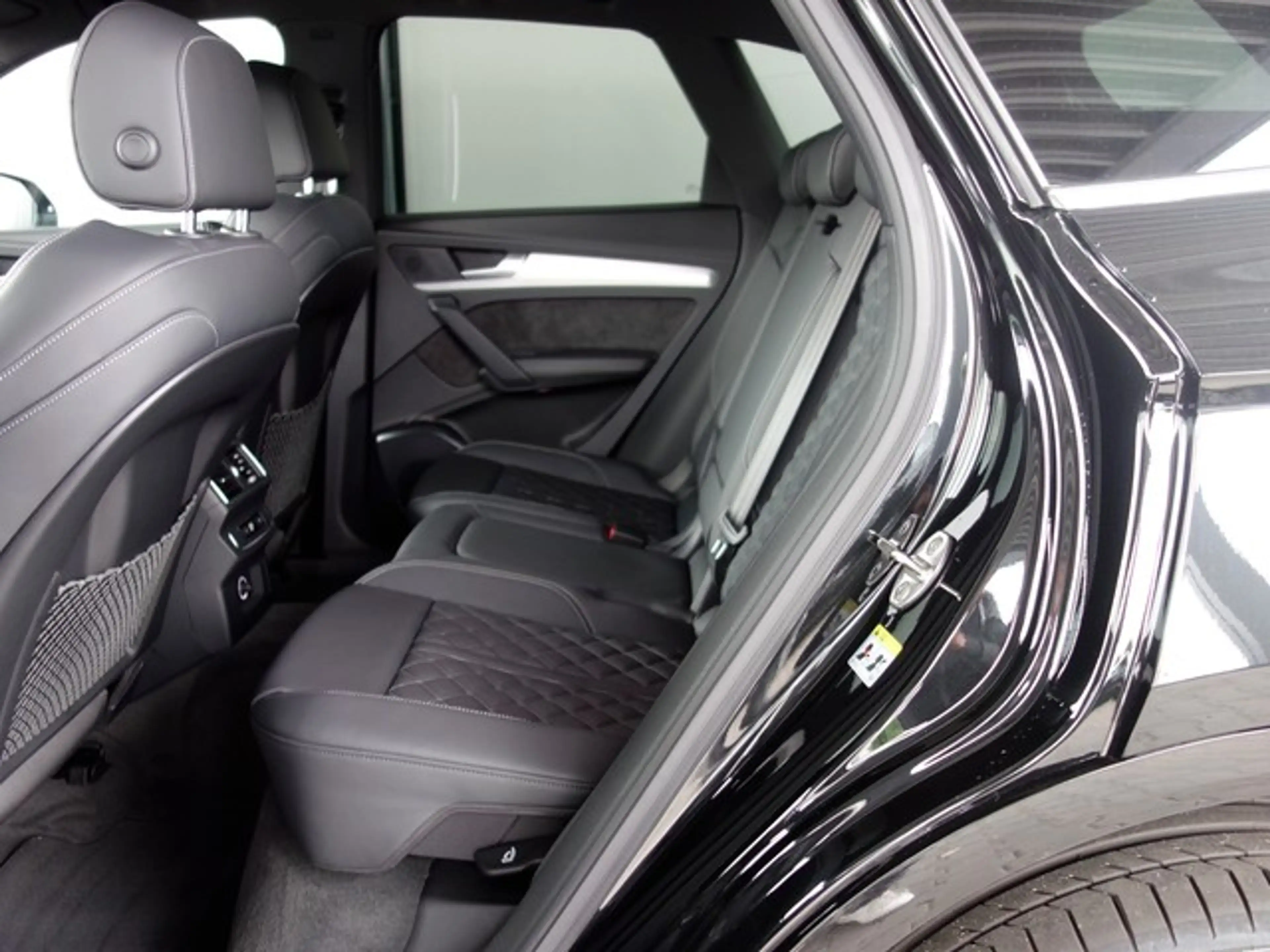 Audi Q5 40 TDI quattro sport S line LED CarPlay SHZ Amb... — photo 8