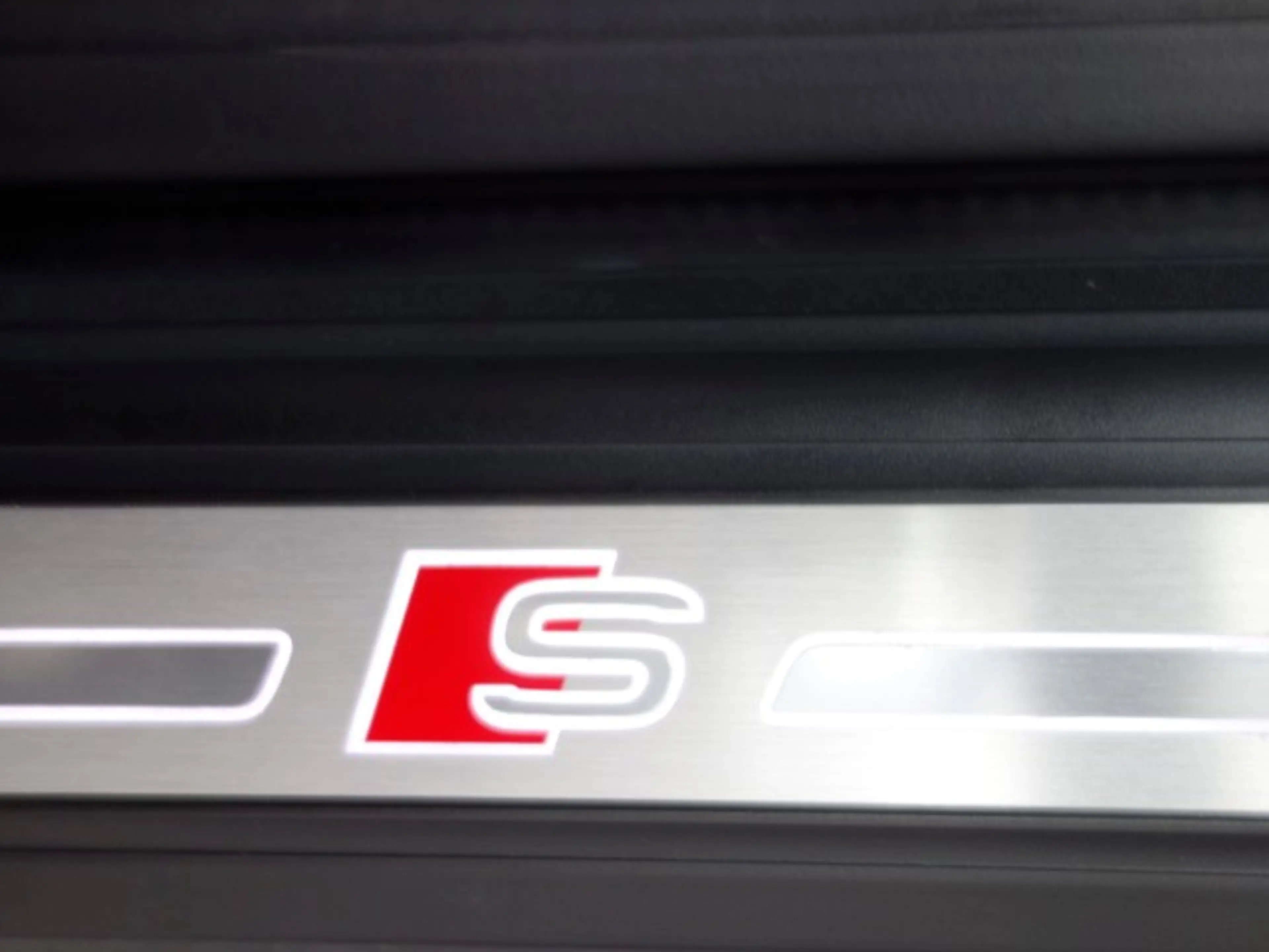 Audi Q5 40 TDI quattro sport S line LED CarPlay SHZ Amb... — photo 20