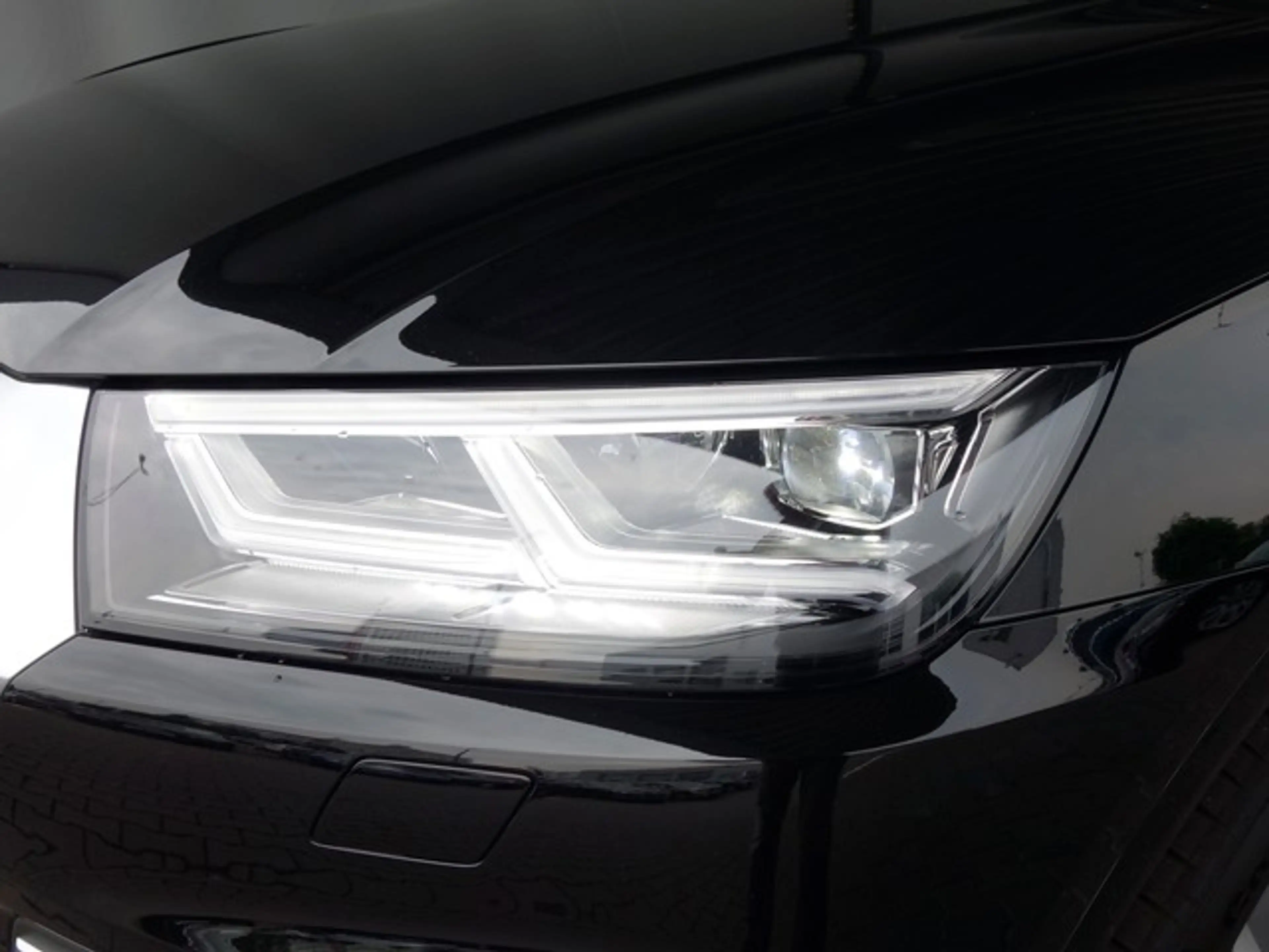 Audi Q5 40 TDI quattro sport S line LED CarPlay SHZ Amb... — photo 21