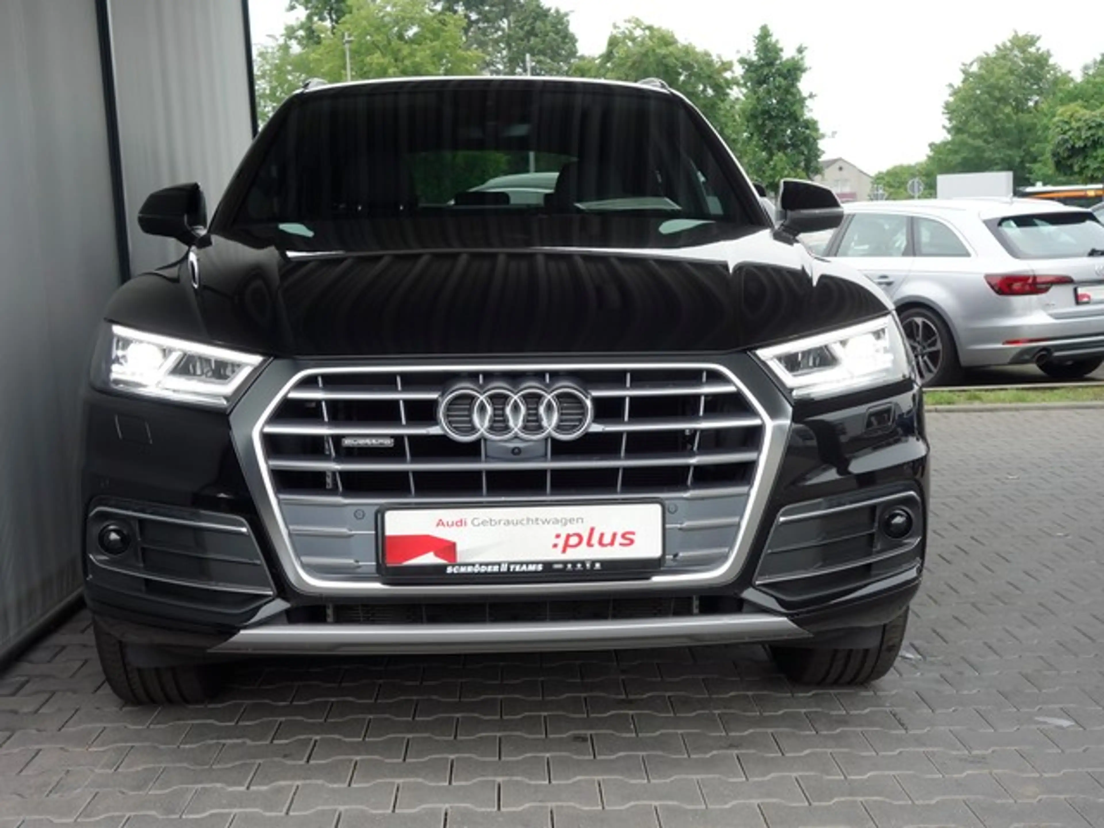 Audi Q5 40 TDI quattro sport S line LED CarPlay SHZ Amb... — photo 2