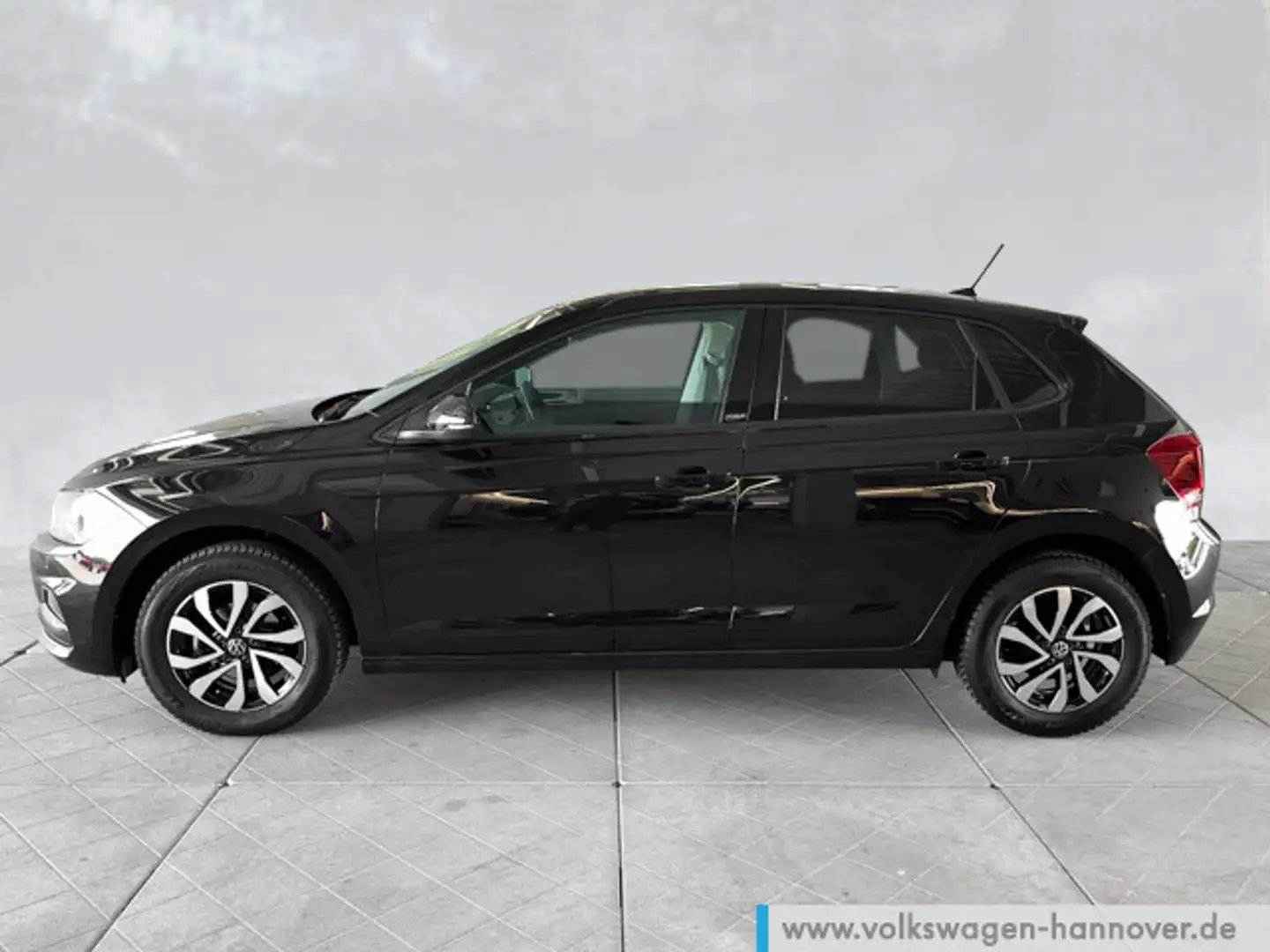Volkswagen Polo 1.0 Active Navi Pano PDC SHZ LM App Schwarz - 2