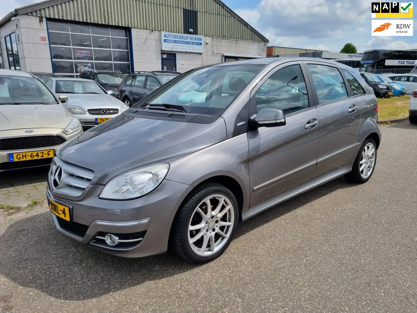 Mercedes-Benz B 180 BlueEFFICIENCY Airco! Bj:2011 NAP! Grey - 1