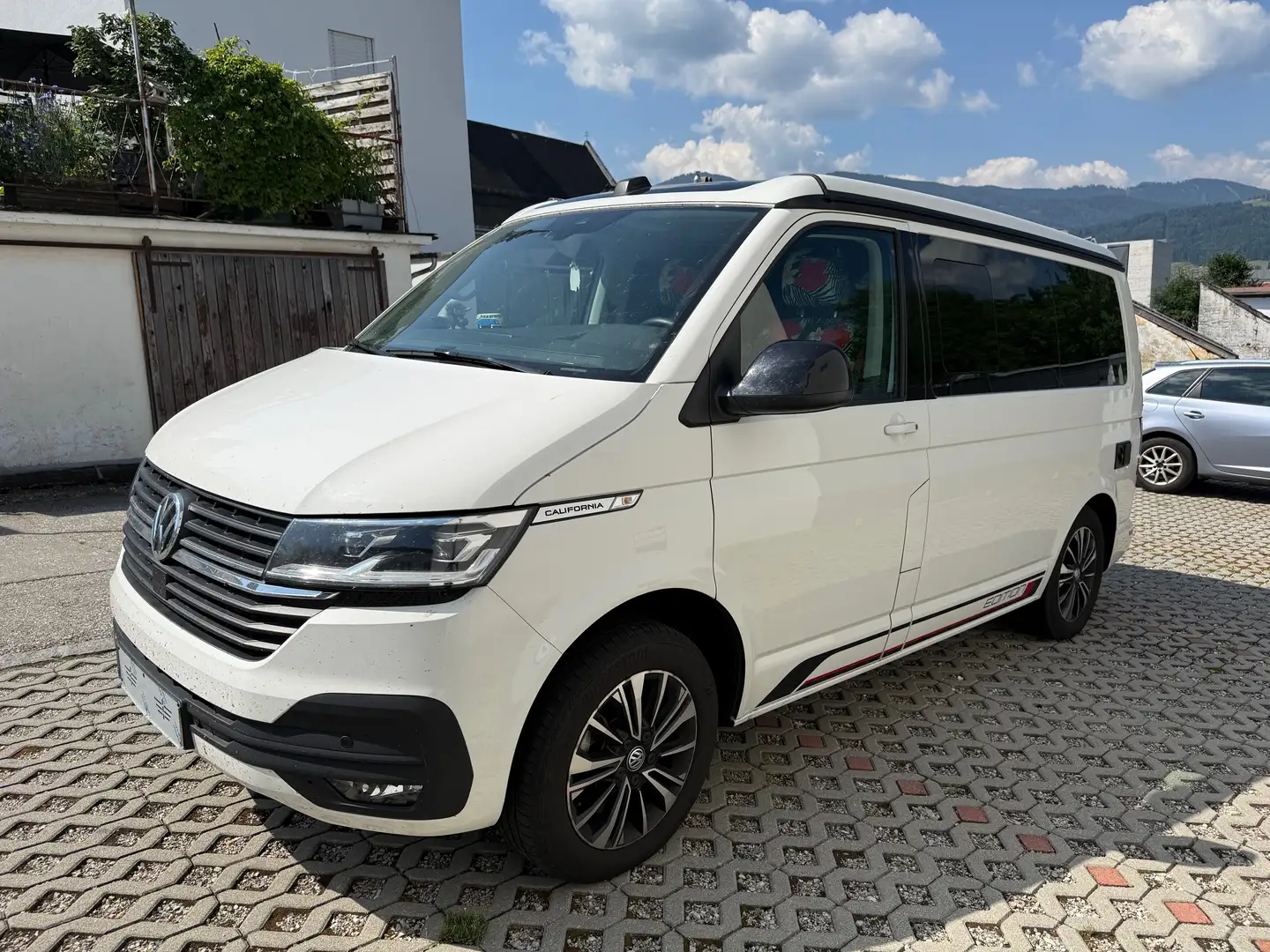 Volkswagen T6.1 California Coast Edition Herstellergarantie bis 04/2027 Weiß - 1