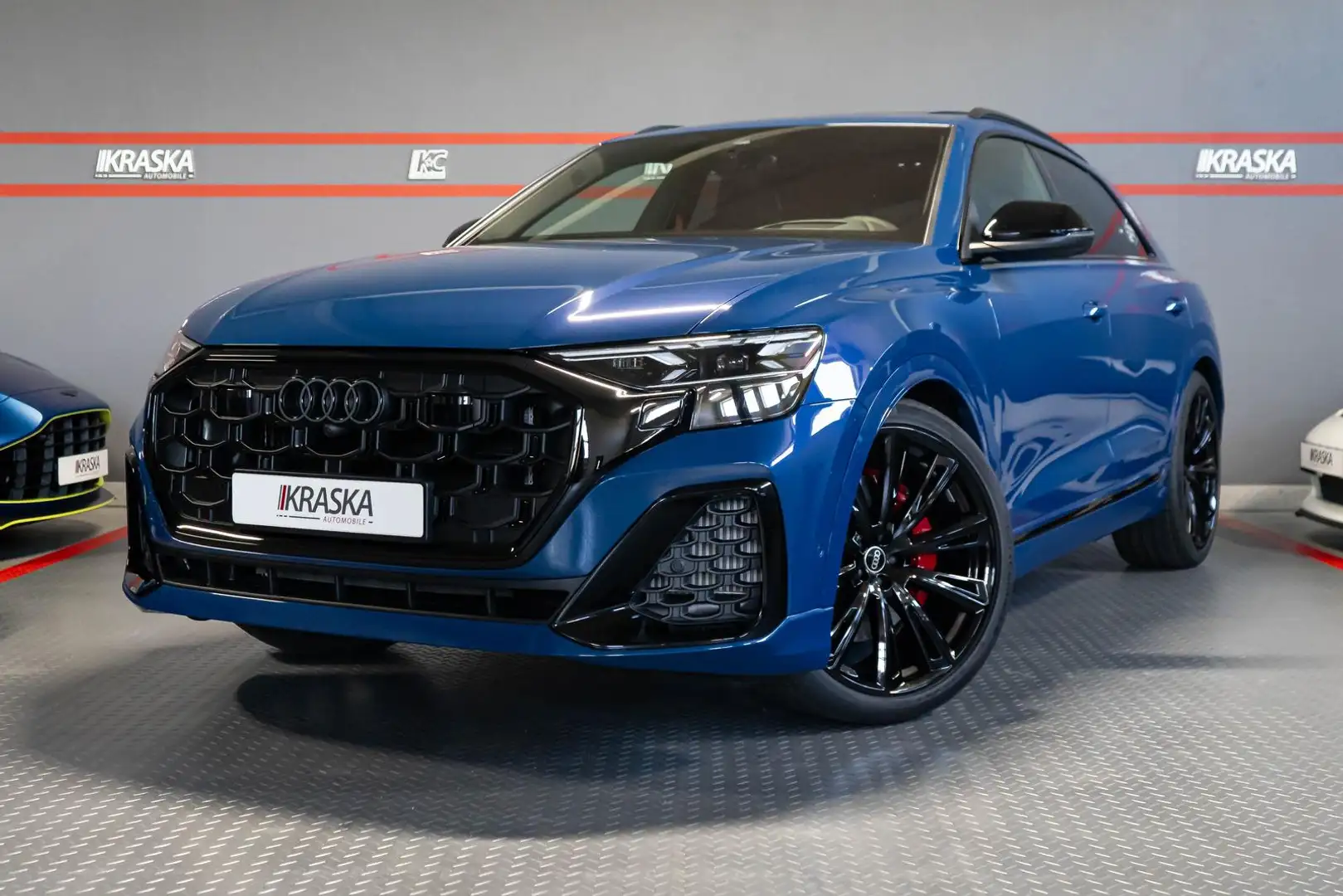 Audi SQ8 4.0 TFSI quattro AHK PANO B&O STHZ FACELIFT Azul - 1