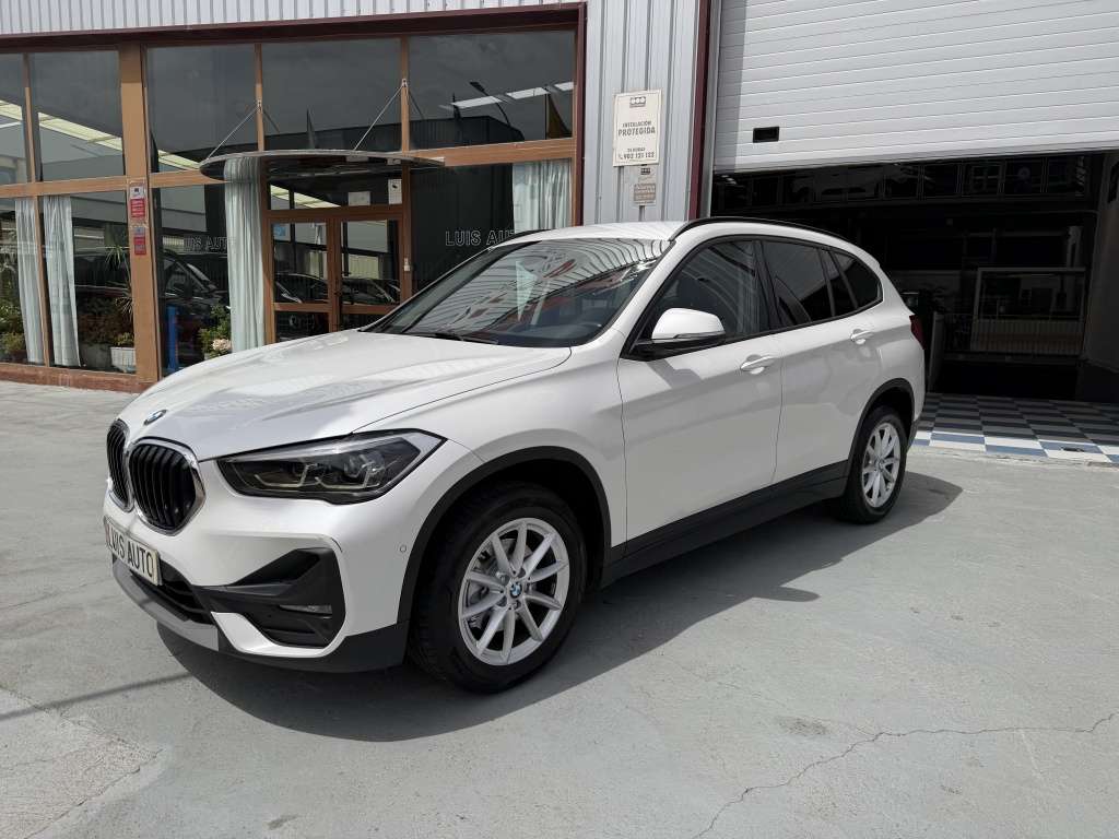 BMW X1 sDrive 18dA - foto 1