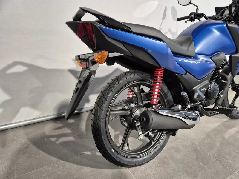 Honda CB 125 - foto 5