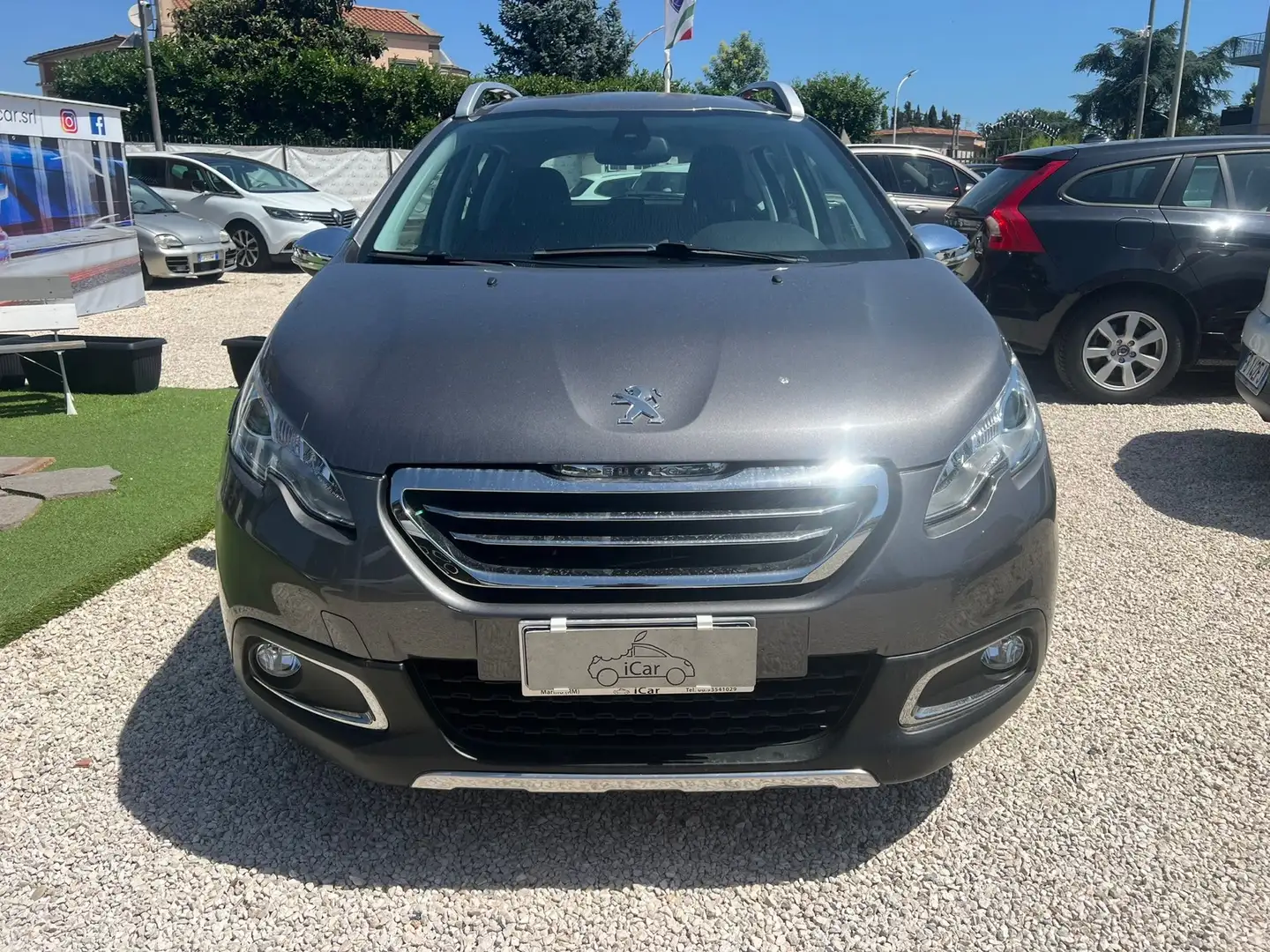 Peugeot 2008 1.2 Allure Nero - 1