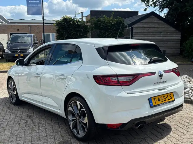 Renault Megane view 8