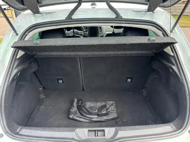 Renault Megane view 14