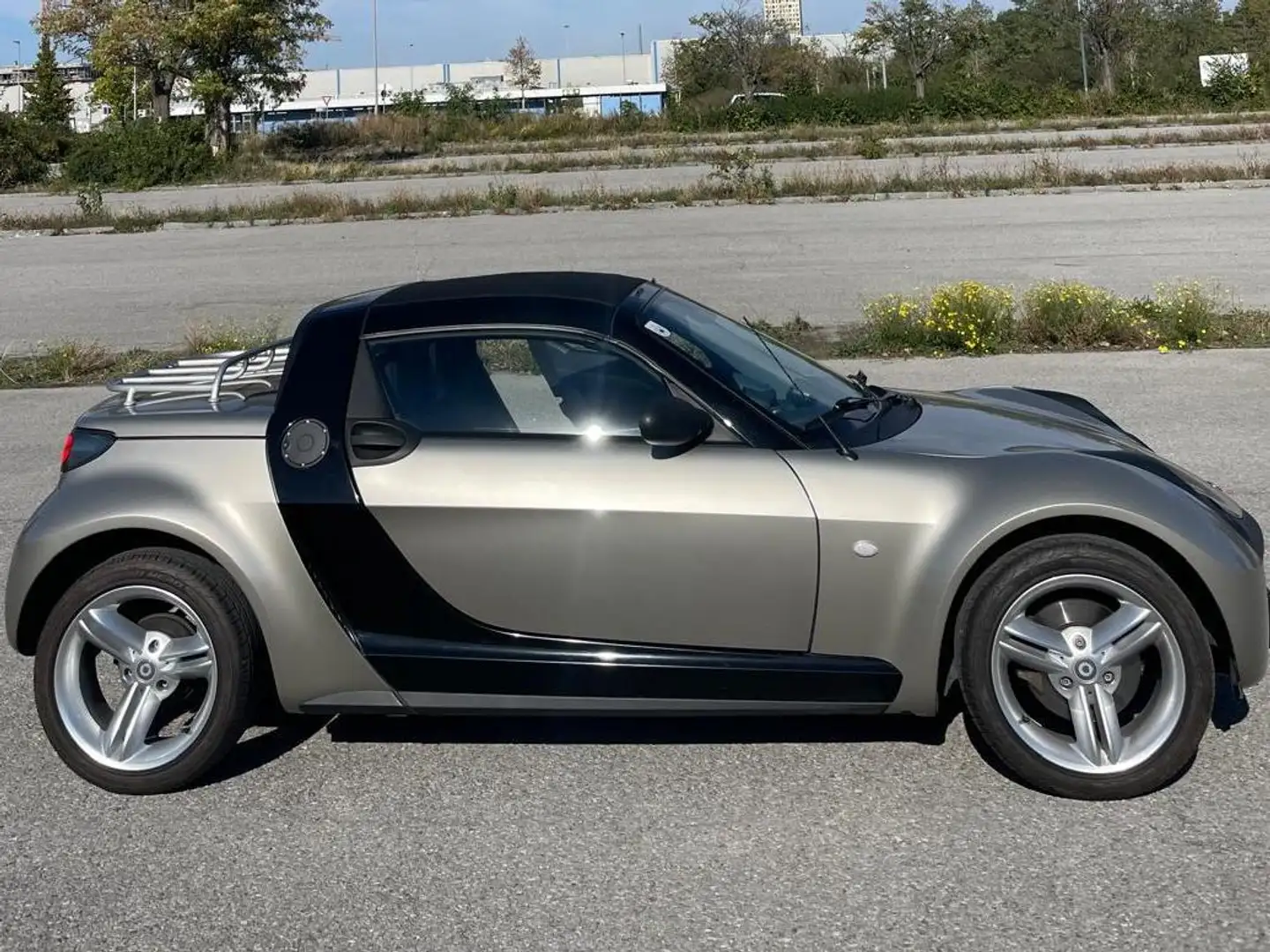 smart roadster Roadster (60kW) (452.434) Schwarz - 2