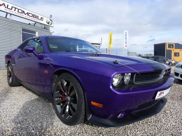Dodge Challenger SRT8 6,4 392 HEMI Schaltgetriebe Xenon Navi Leder