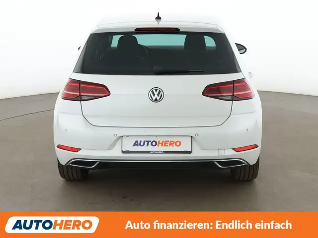 Volkswagen Golf view 5