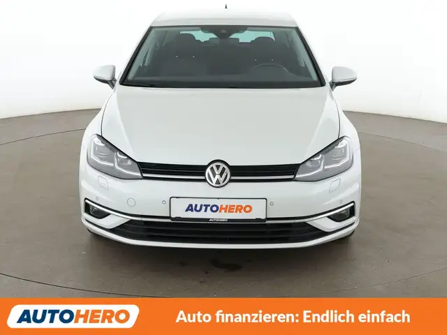 Volkswagen Golf view 9