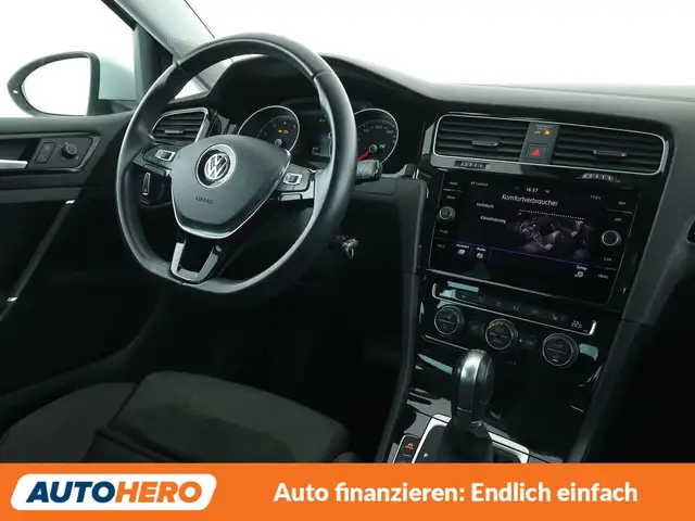 Volkswagen Golf view 13