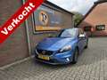 Volvo V40 2.0 D2 R-Design Business Bleu - thumbnail 1