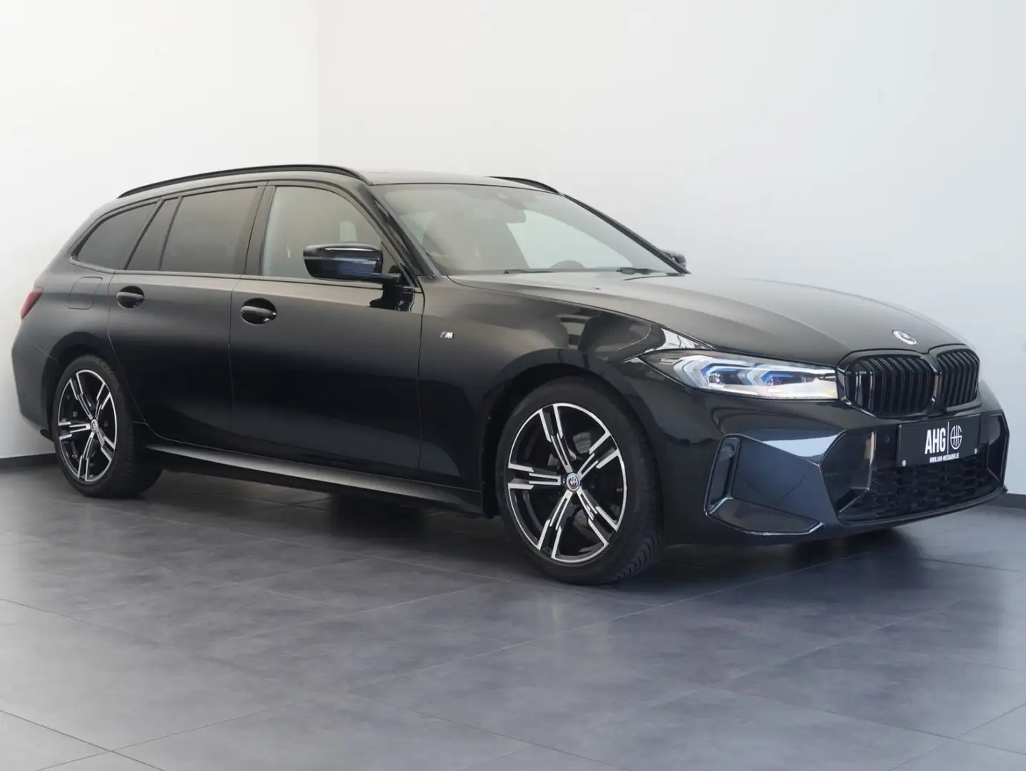 BMW 320 i Touring M Sport SHADOW/WIDE/HEADUP/PANO Schwarz - 2
