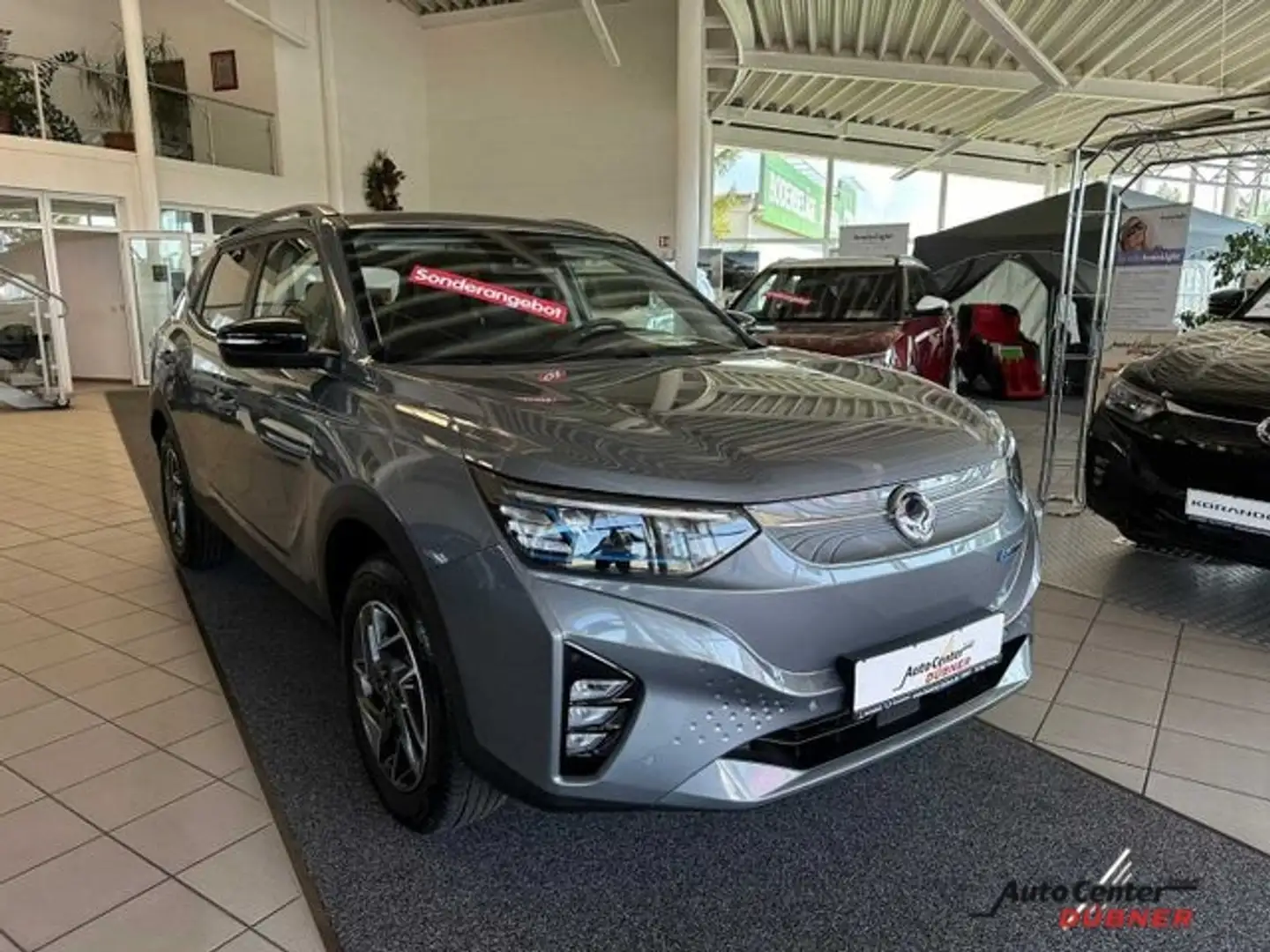SsangYong Korando e motion Titanium Gris - 2