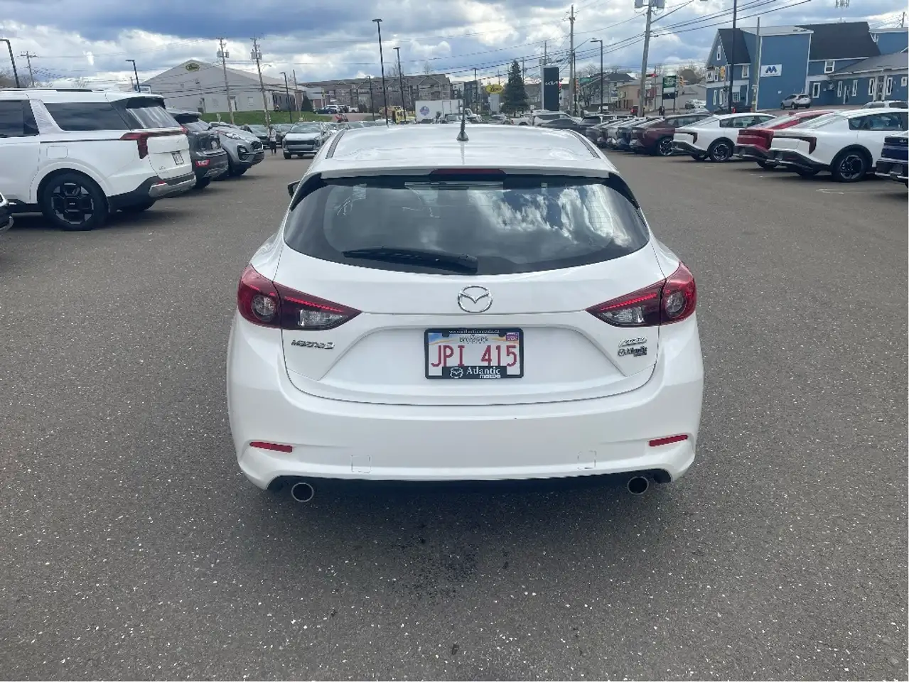 Mazda 3 снимка Mazda 3