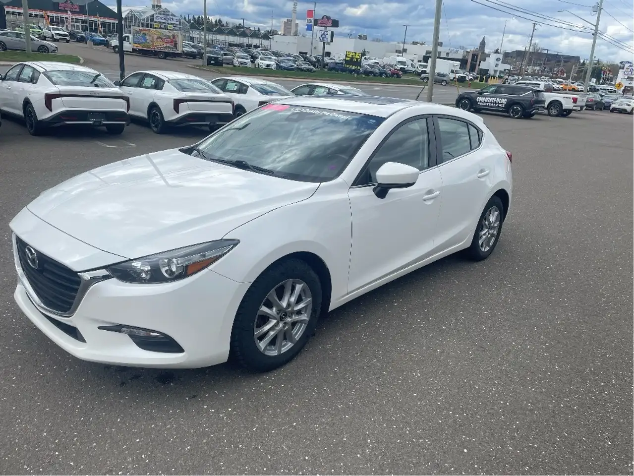 Mazda 3 снимка Mazda 3