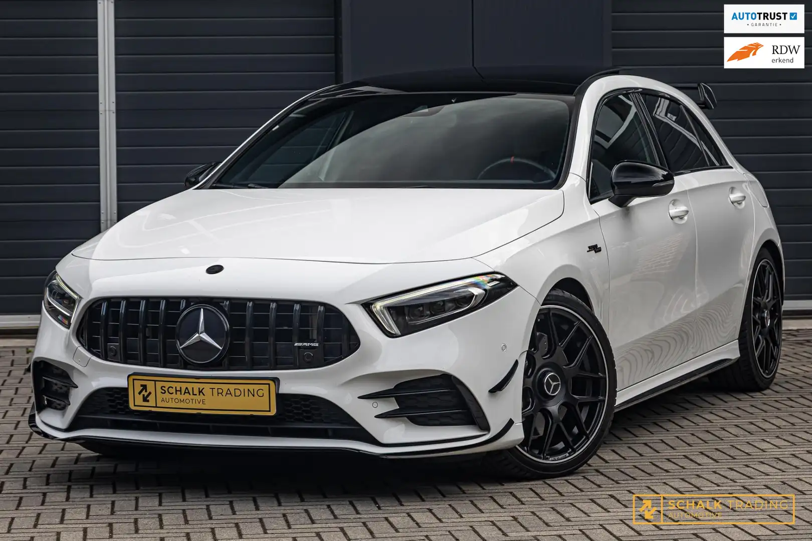 Mercedes-Benz A 35 AMG 4MATIC Advantage|Pano|Milltek| Wit - 1
