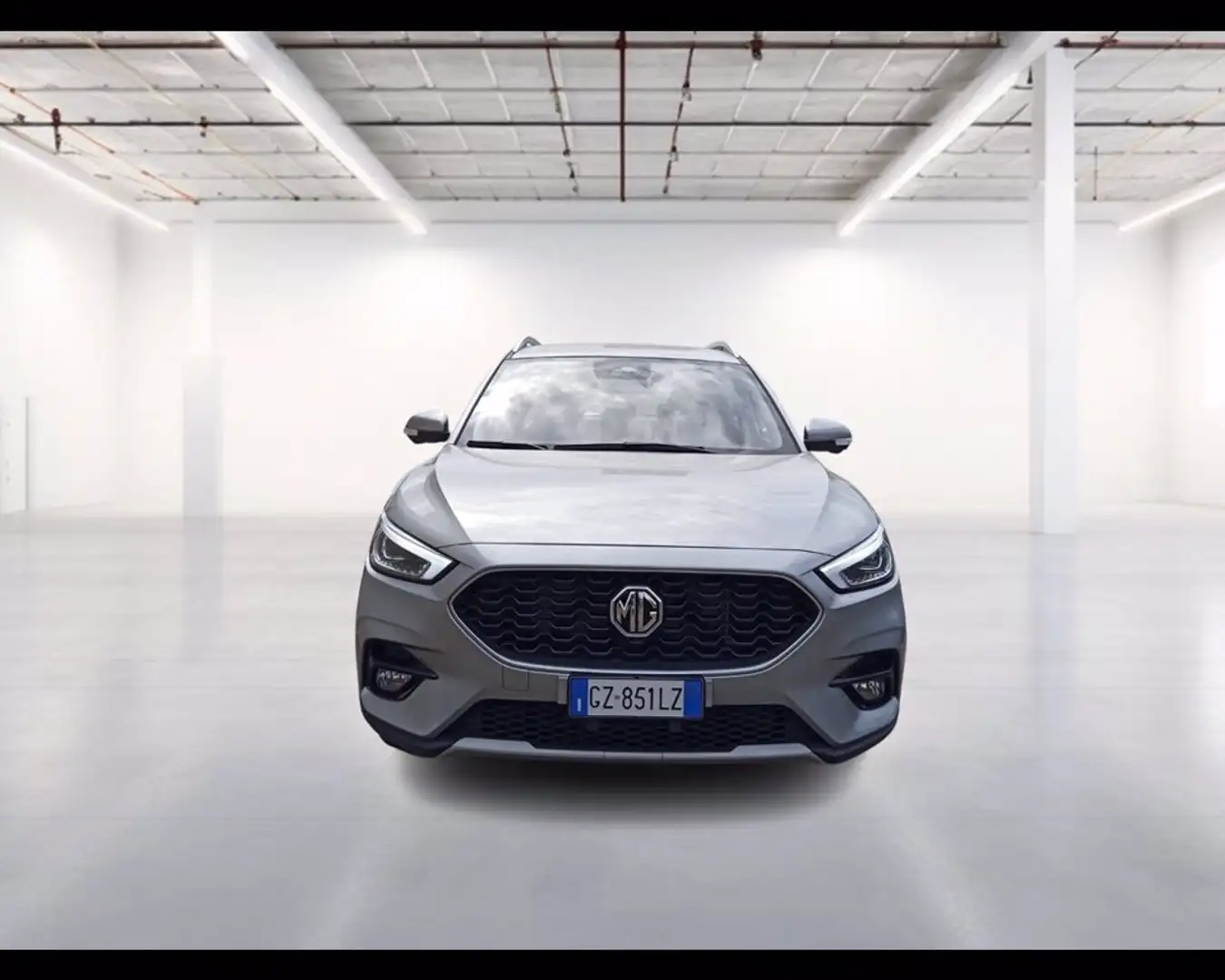 MG ZS 1.5 Classic Luxury Gris - 2