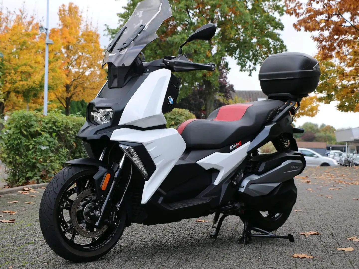 BMW C 400 X mit geringer Laufleistung // 12 Monate G Weiß - 2