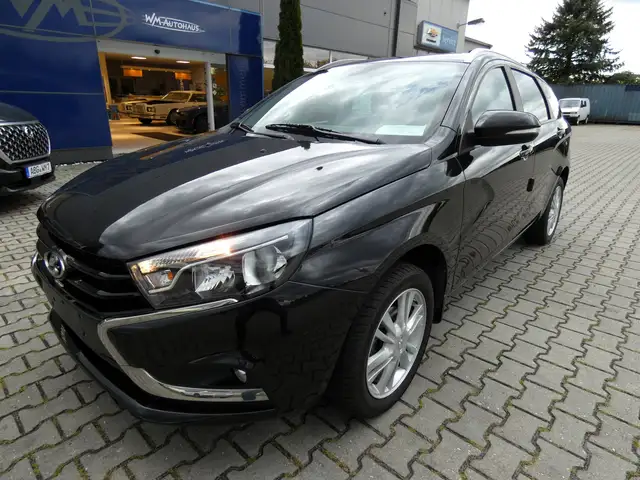 Lada Vesta SW Comfort 1,6 Klimaautomatik, Sitzheizung, Alufelgen 16 Zoll, Navi, PDC, Kamera, TÜV neu